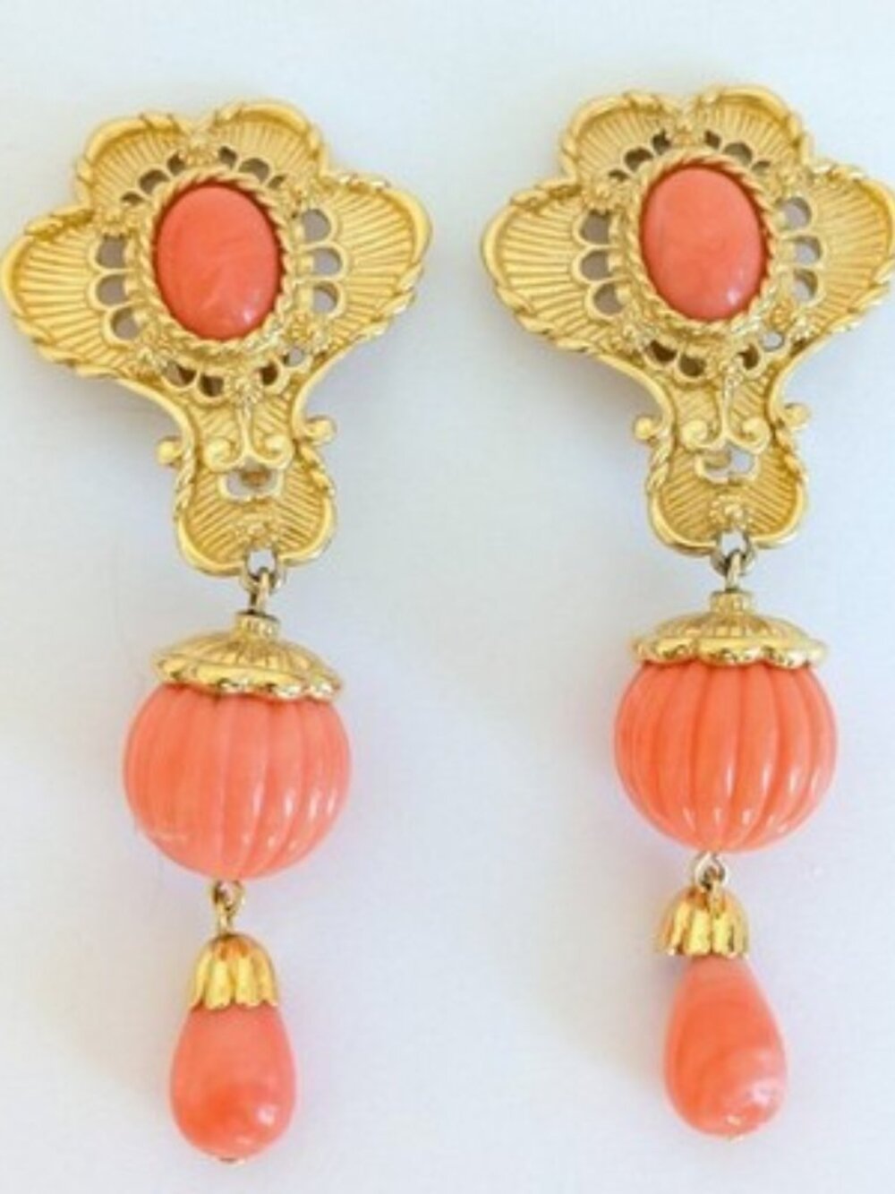 Vtg Signed Jose Barrera for Avon Gold Tone & Faux Coral Statement Drop Earrings